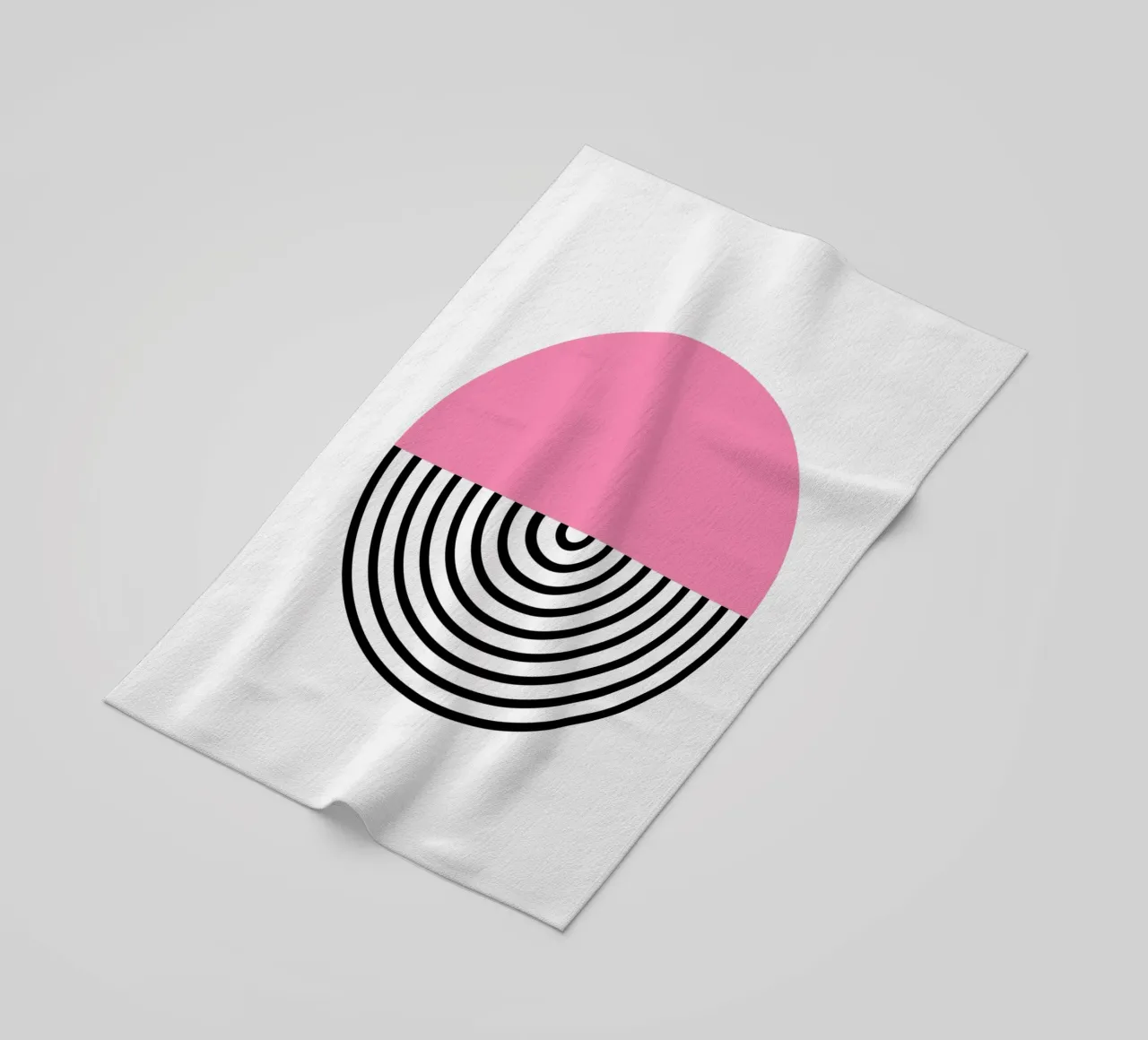 Memphis Pop: Círculo rosa y negro, moderno cuadro geométrico toalla de playa de NorwesClub