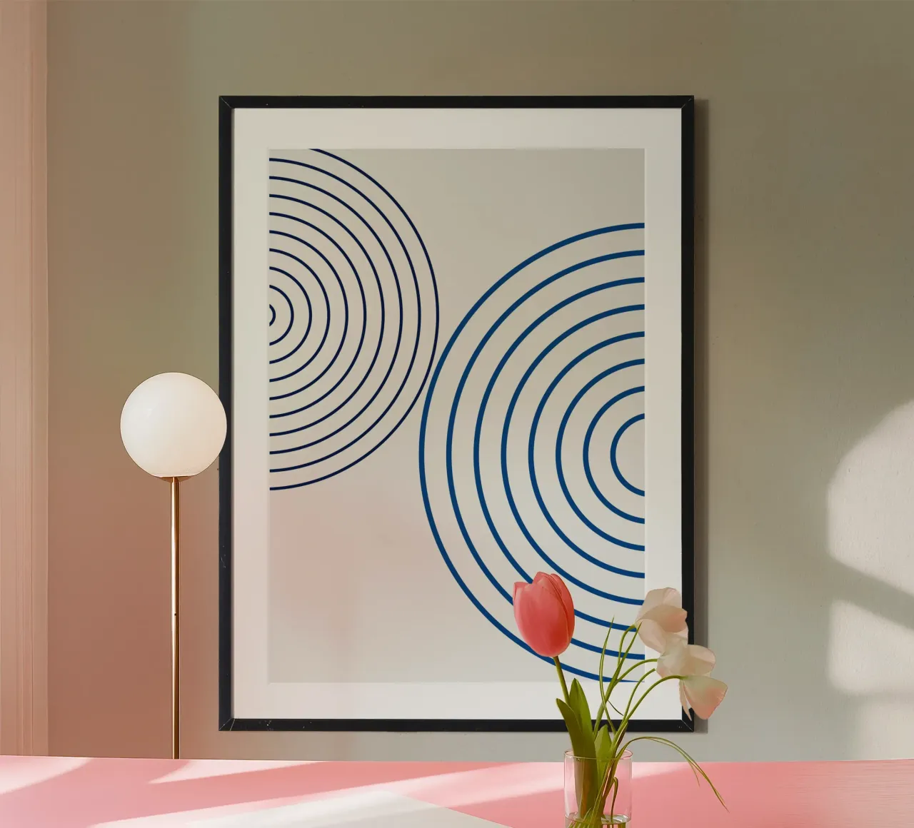 Cerchi concentrici: Astratto minimalista, linea blu Stampa d'arte poster con telaio in legno da NorwesClub