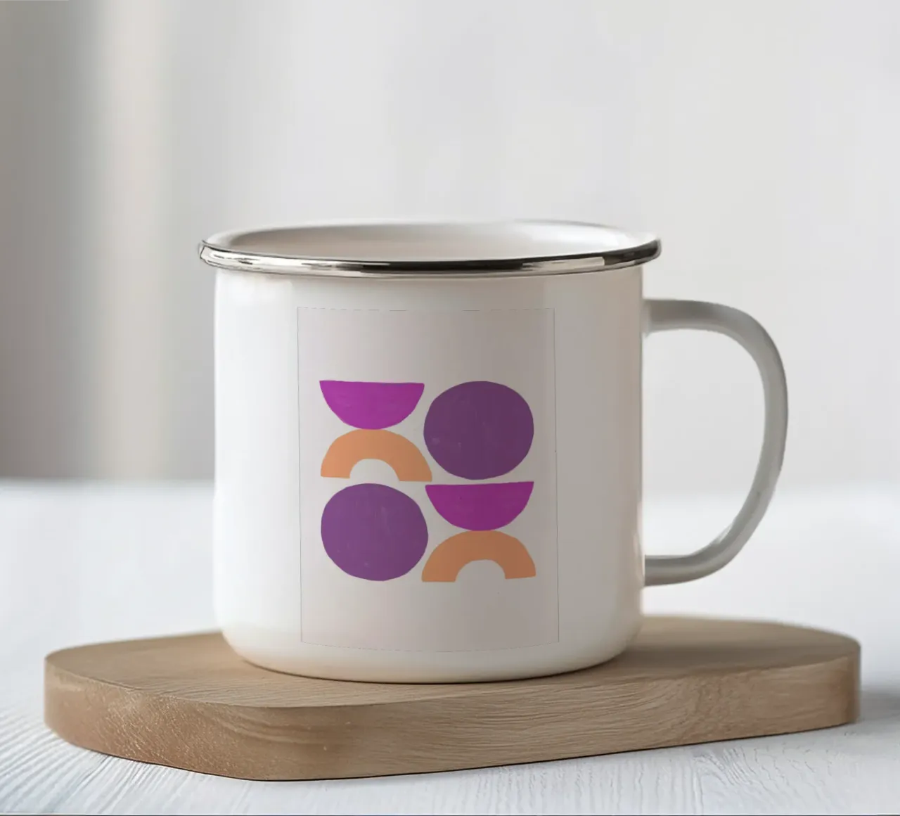 Geometria organica: Forme astratte viola e arancioni, Ar tazza in smalto da NorwesClub