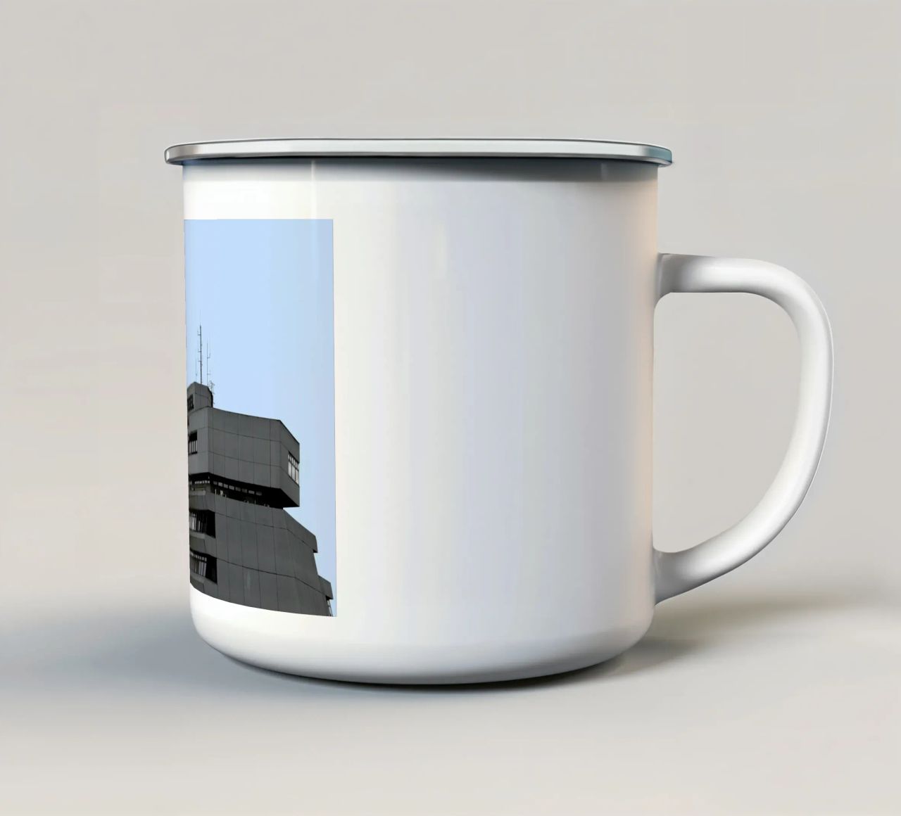 Tegel 5 tazza in smalto da Marc Schulthess
