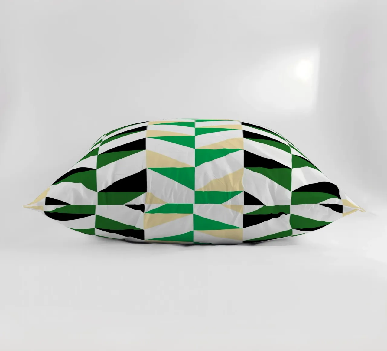 Ritmo a zig zag: Chevron geometrico, arte astratta verde e nera cuscino da NorwesClub