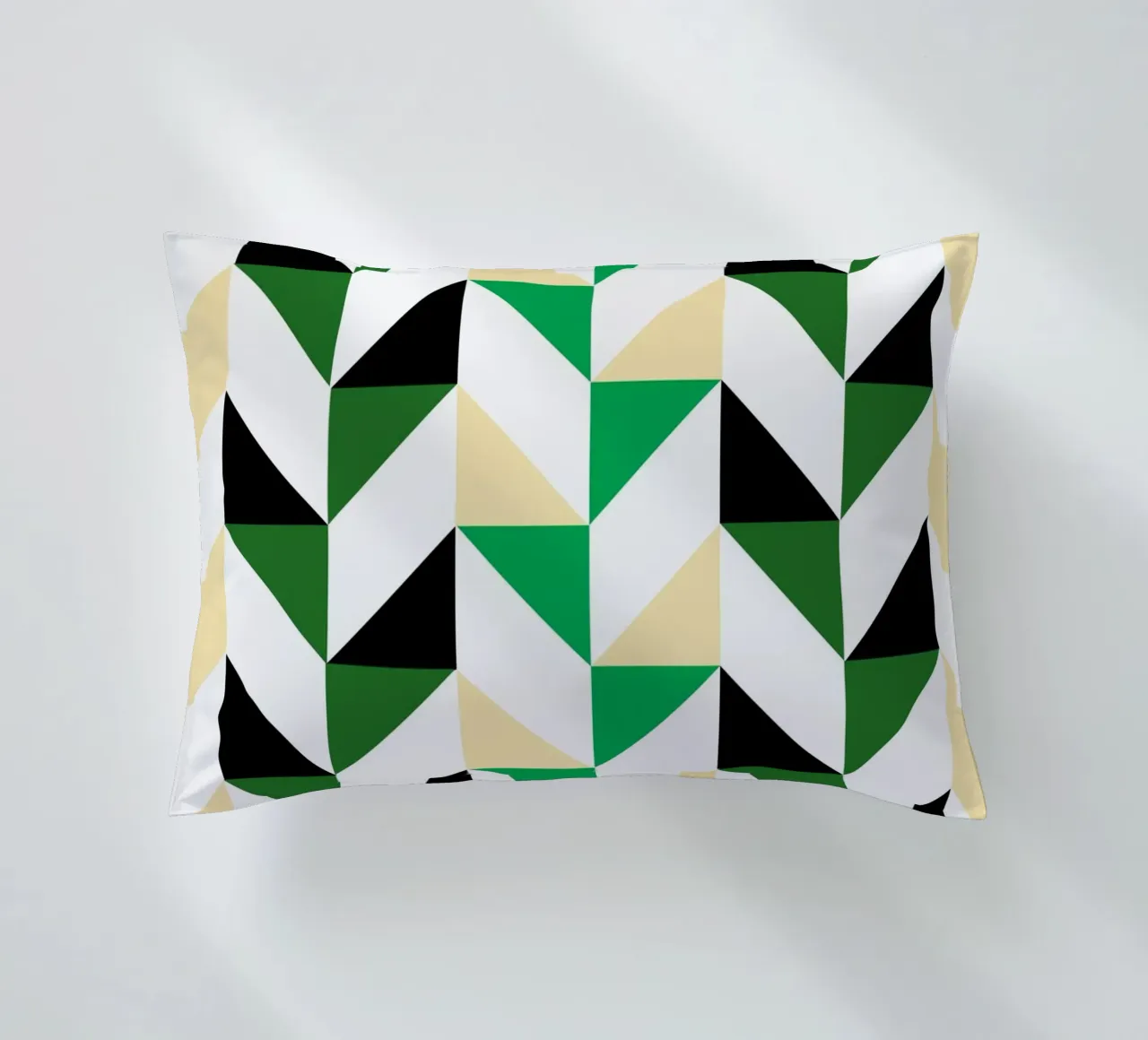 Ritmo a zig zag: Chevron geometrico, arte astratta verde e nera cuscino da NorwesClub