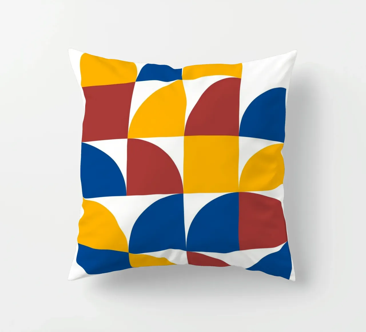 Bauhaus Primary: arte geometrica astratta e audace a blocchi di colore cuscino da NorwesClub