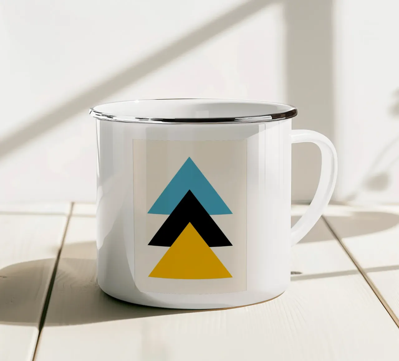 Ascension minimaliste : Triangles géométriques, Bleu Noir Jaune Ar mug en émail de NorwesClub