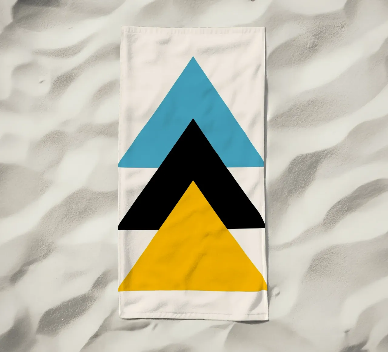 Ascension minimaliste : Triangles géométriques, Bleu Noir Jaune Ar serviette de plage de NorwesClub