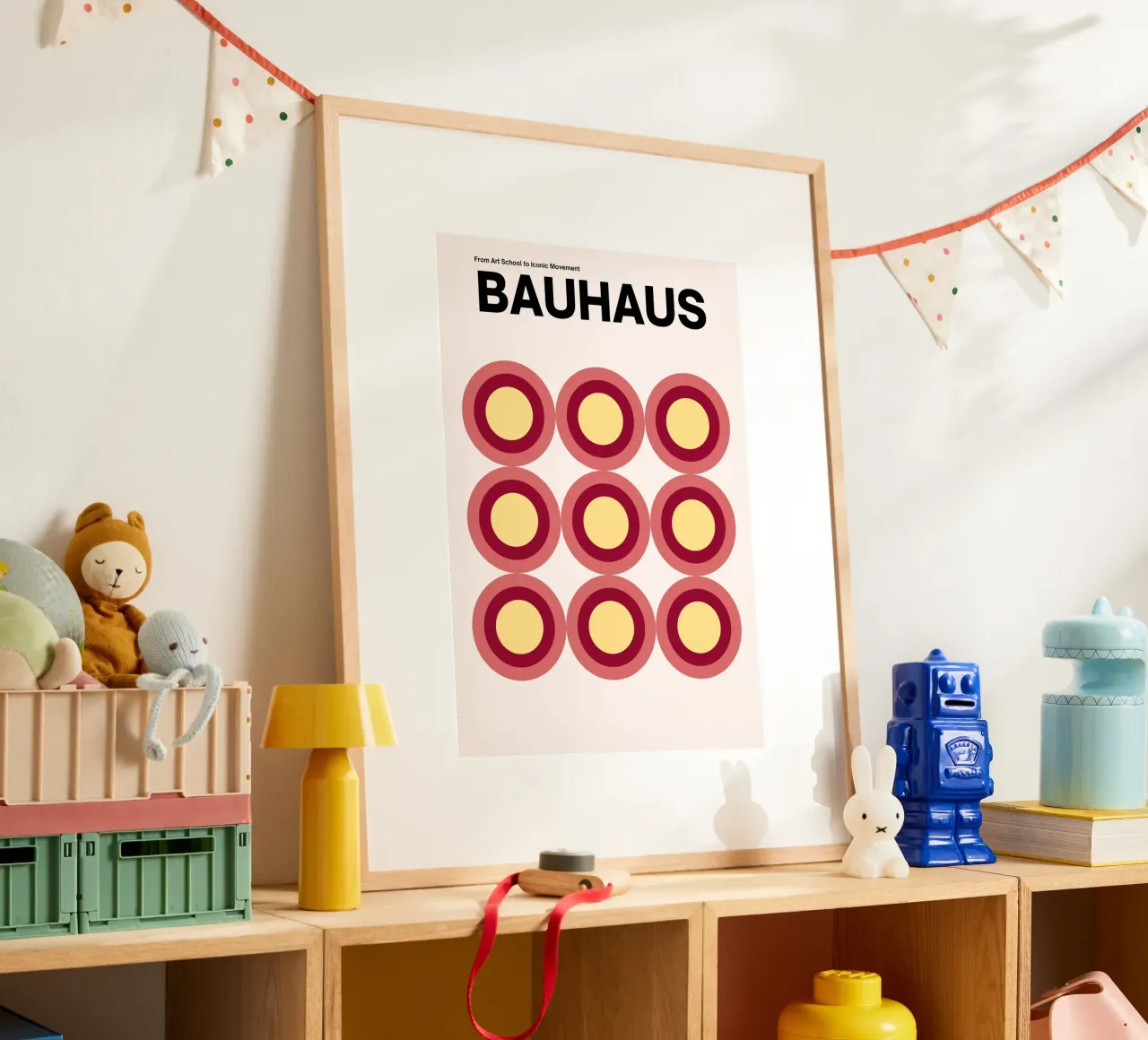 Cercles Bauhaus : Modernisme iconique, art tendance rouge et jaune poster de NorwesClub