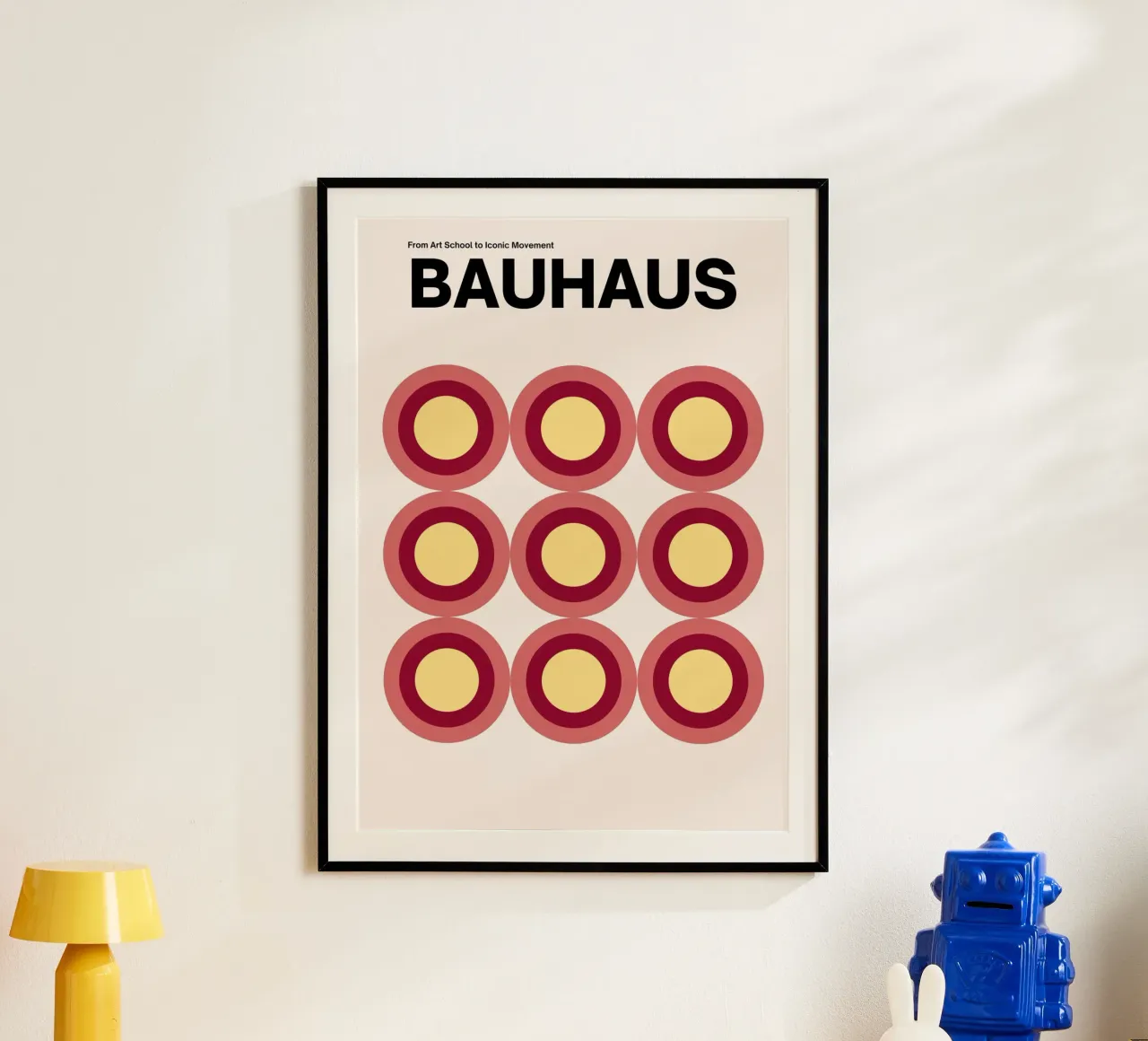 Cercles Bauhaus : Modernisme iconique, art tendance rouge et jaune poster de NorwesClub