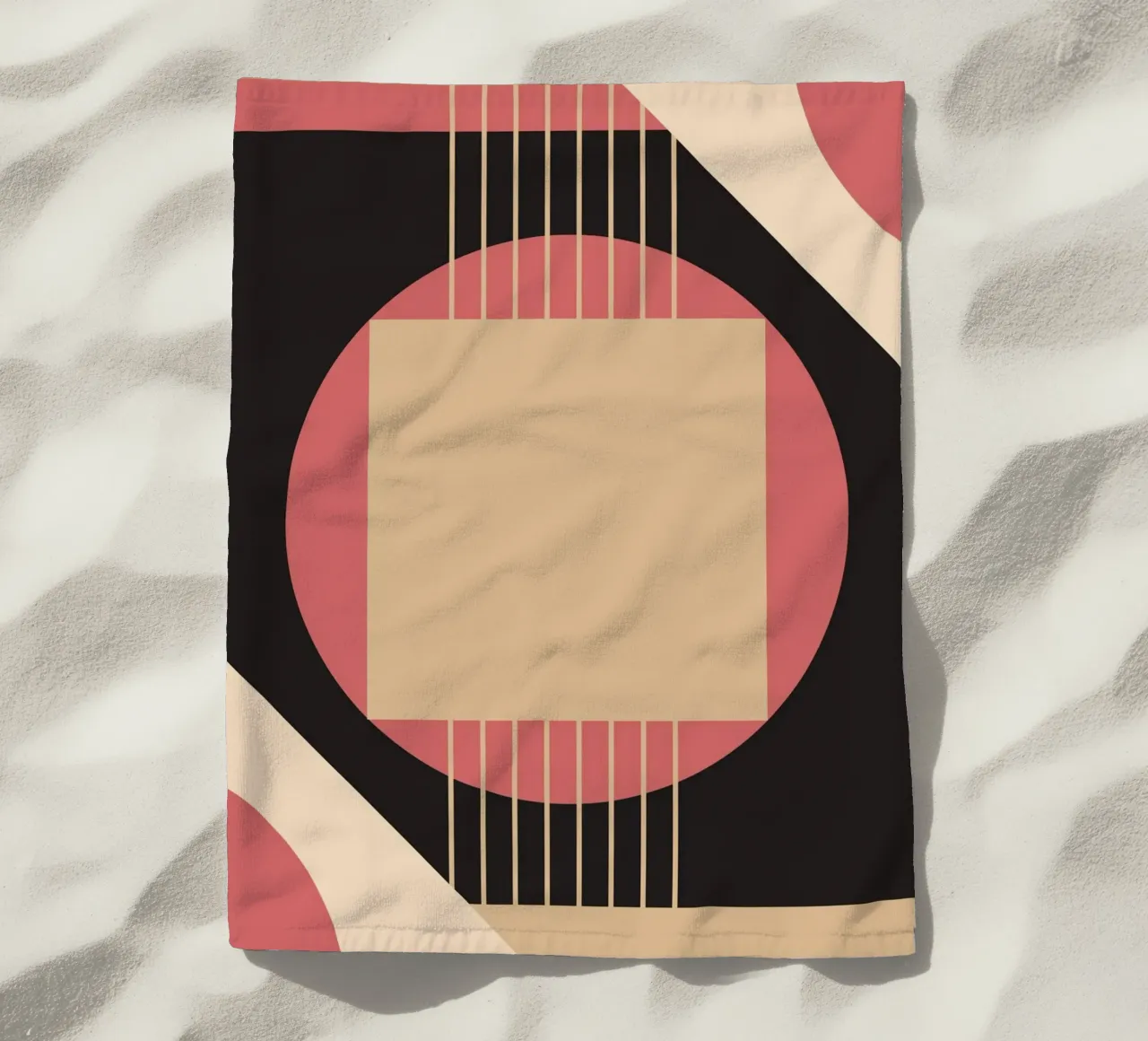 Geometrico di metà secolo: Rosa e nero astratto, linee moderne A telo mare da NorwesClub