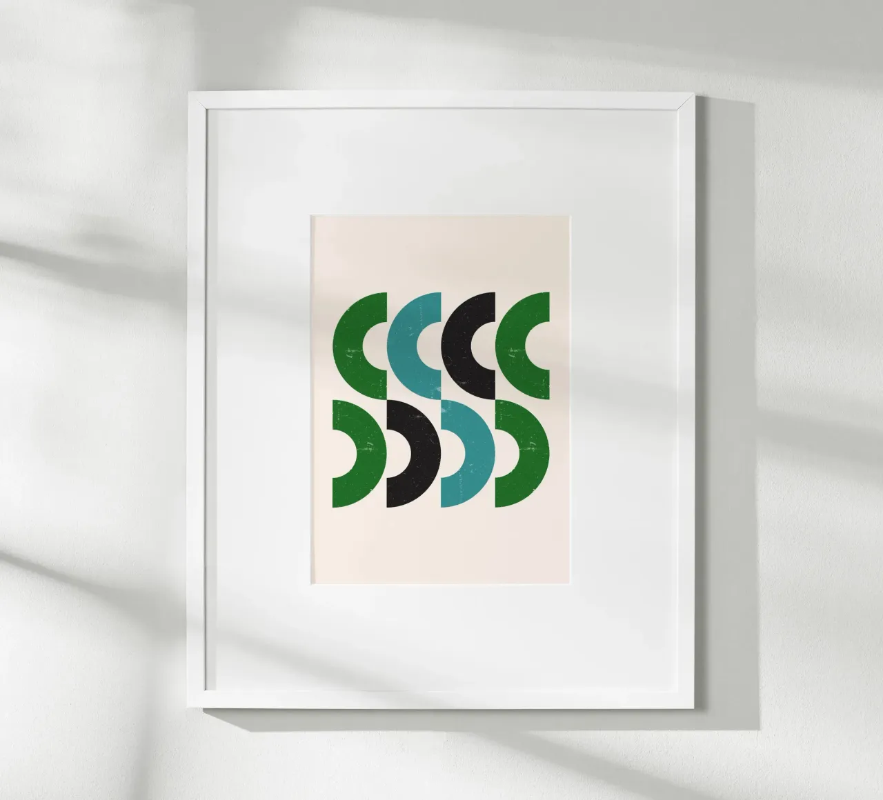 Mid-eeuwse bogen: Geometrische abstracte, groen groenblauw & zwarte kunst poster met aluminium frame van NorwesClub