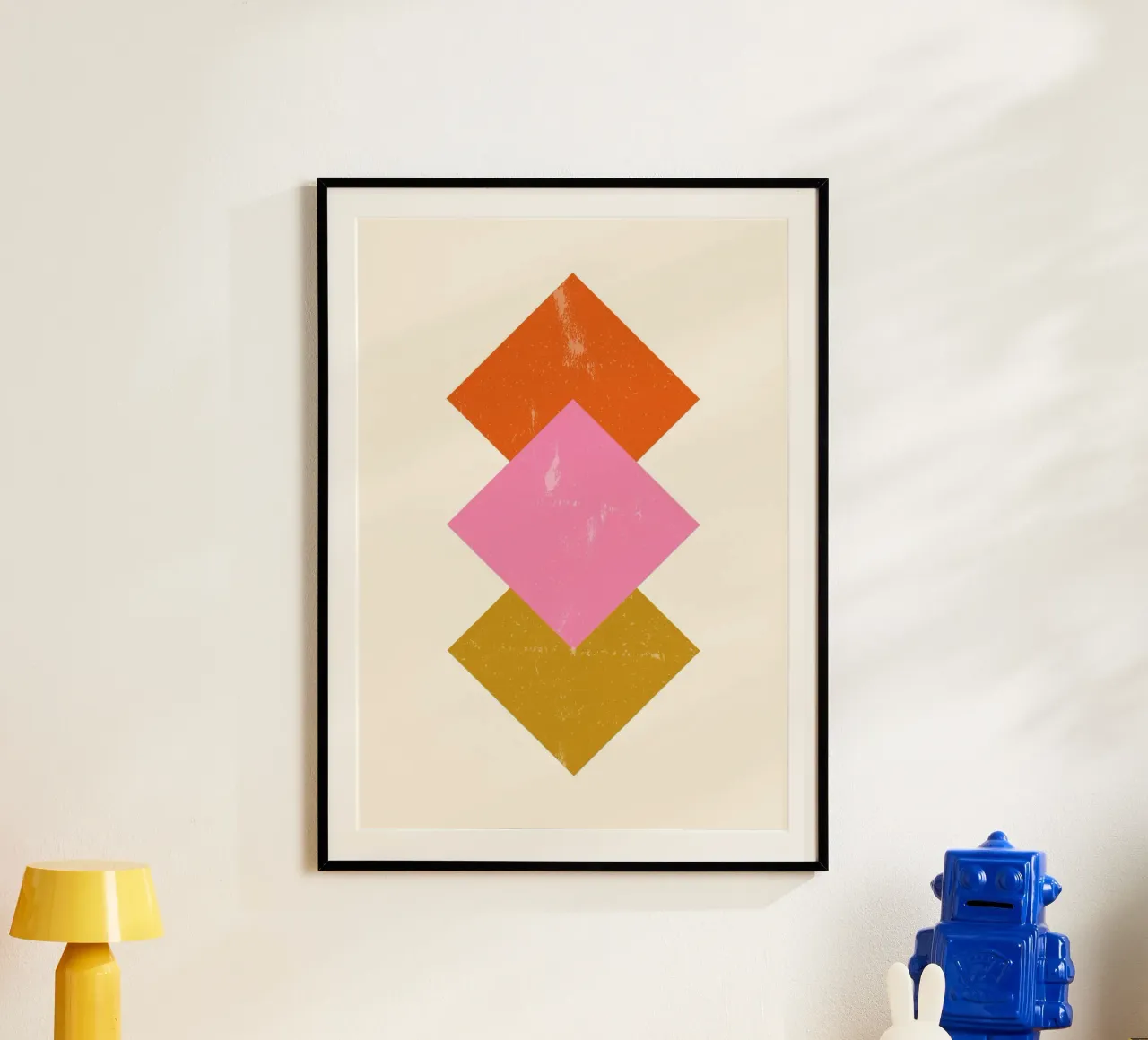 Diamanti di terra: Stampa d'arte geometrica e strutturata di metà secolo poster con telaio in plastica da NorwesClub