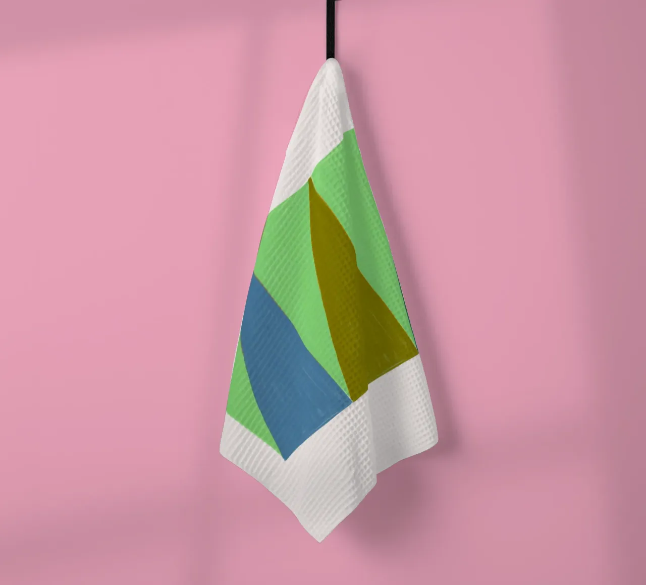 Le style de James Little : Triangles abstraits, texture verte et bleue torchon de NorwesClub