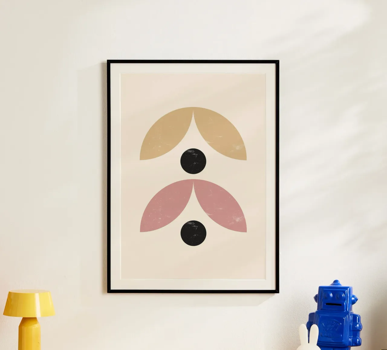 Organico minimalista: Forme astratte, terra e nero Trend Ar poster con telaio in alluminio da NorwesClub