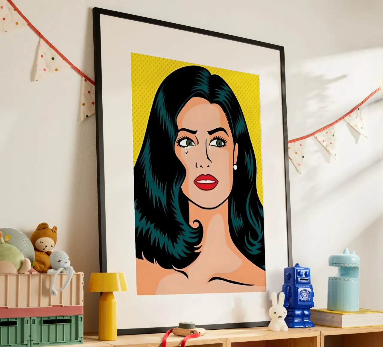 Larmes Pop Art : Impression d'une femme en pleurs inspirée par Roy Lichtenstein poster avec cadre en plastique de NorwesClub