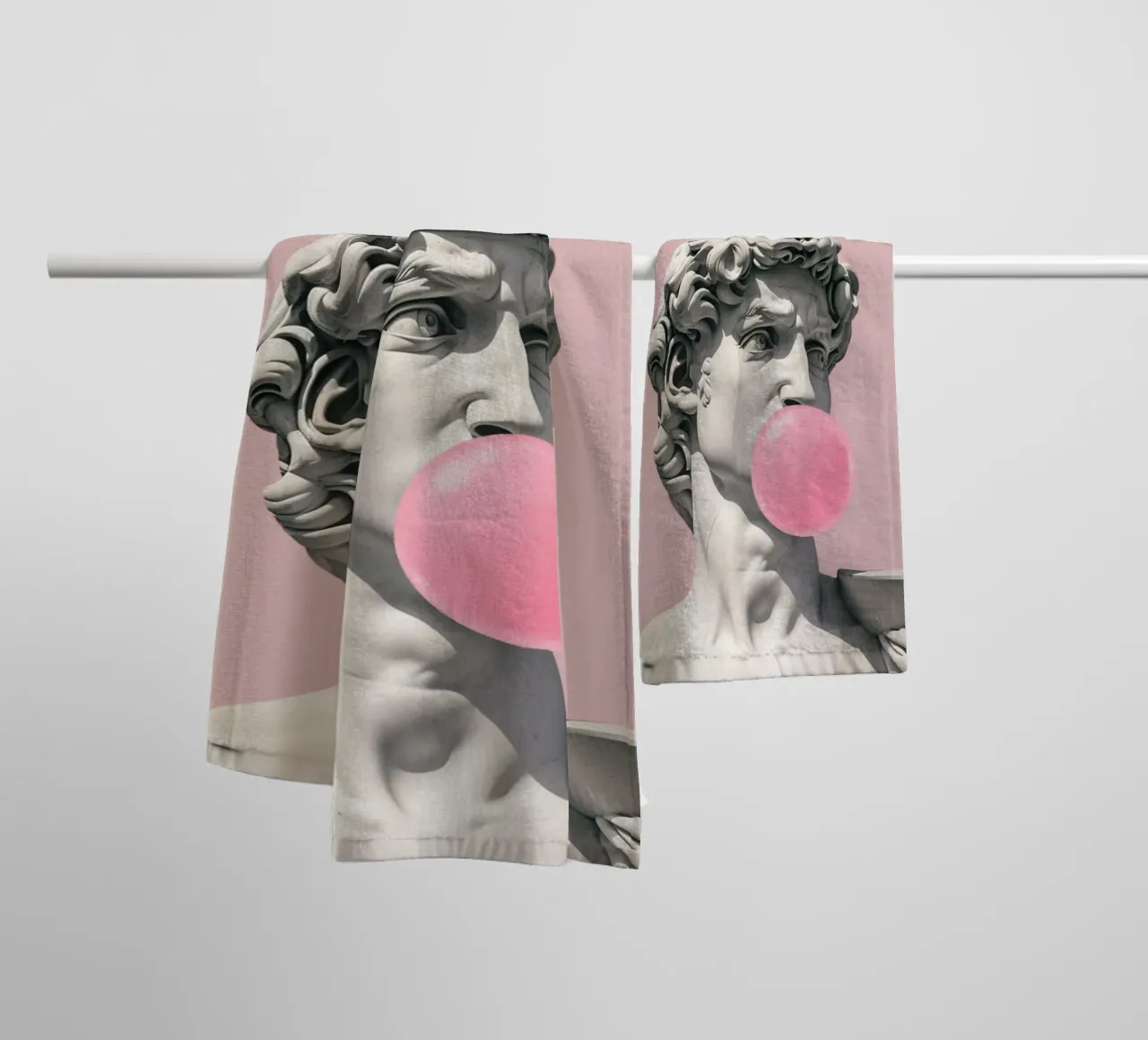 Davids bubbel: Pop Art beeldhouwkunst, kauwgom en renaissancetrend badhanddoek van NorwesClub