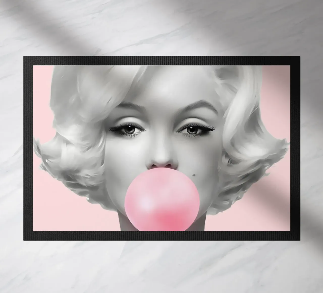 Marilyn Pop: Bubblegum Chic, Ritratto Iconico e Glamour Retrò zerbino da NorwesClub