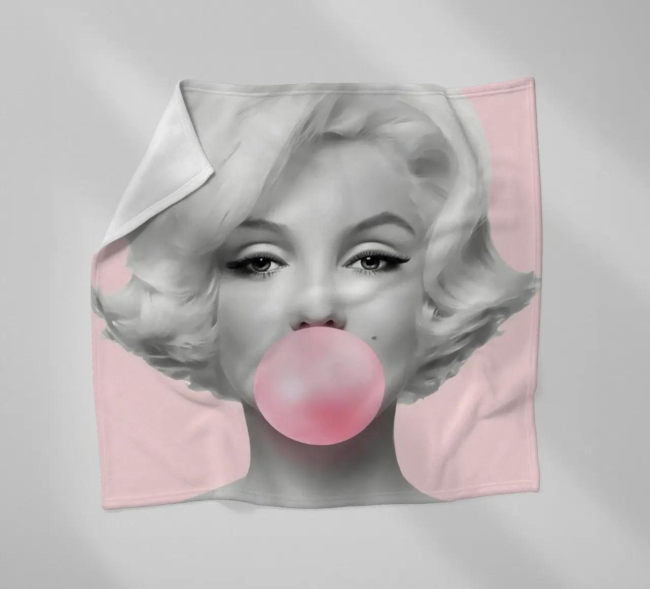 Marilyn Pop: Bubblegum Chic, Ritratto Iconico e Glamour Retrò coperta in pile da NorwesClub