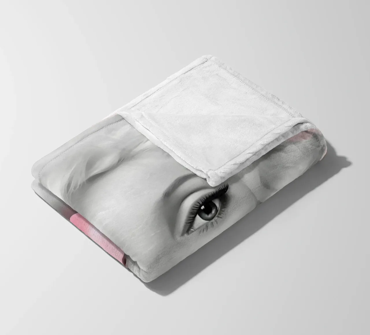 Marilyn Pop: Bubblegum Chic, Ritratto Iconico e Glamour Retrò coperta in pile da NorwesClub
