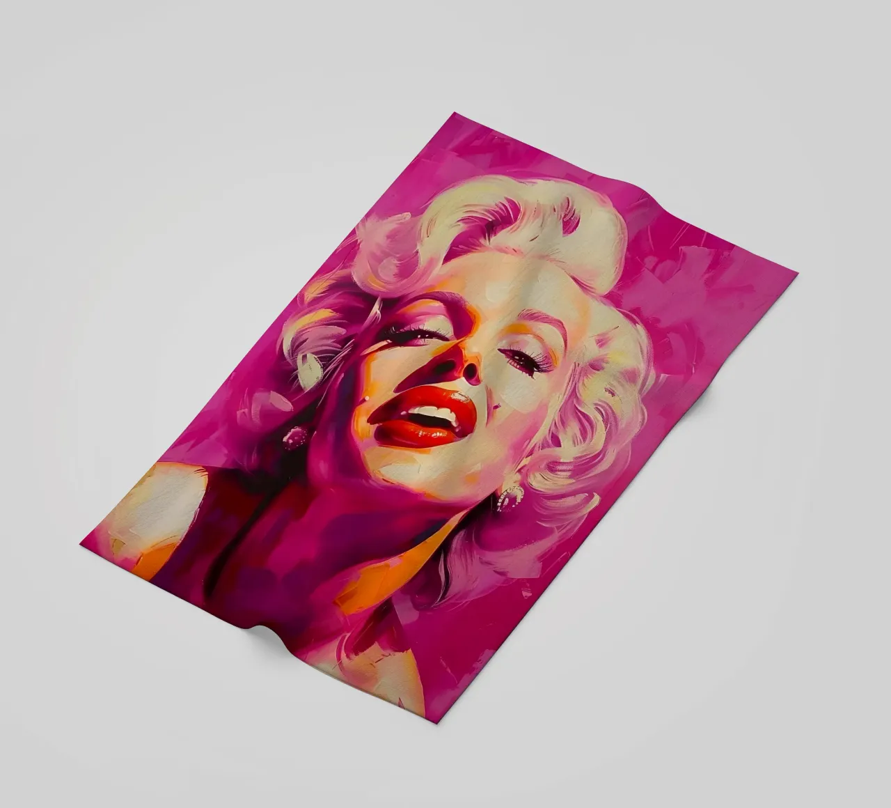 Marilyn Glow: Pop Art espressiva, ritratto iconico e tinta rosa telo mare da NorwesClub