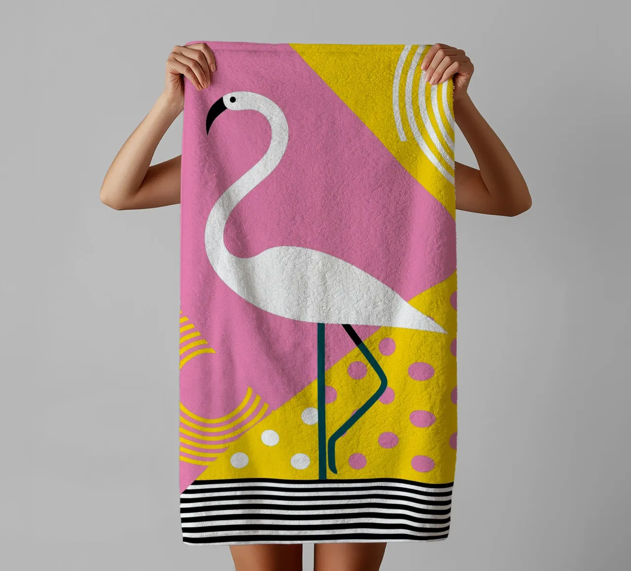 Moderner Flamingo Handtuch von LOOK DIFFERENT