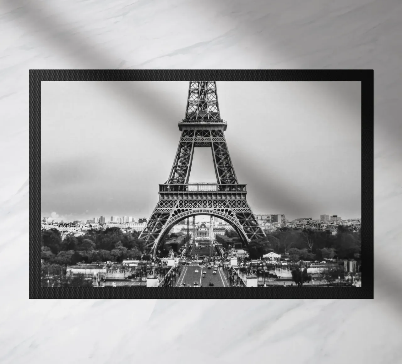 The Eiffel Tower: Still Standing, Still Stunning zerbino da zenitt