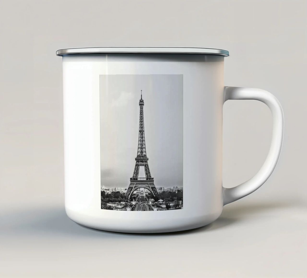 The Eiffel Tower: Still Standing, Still Stunning tazza in smalto da zenitt
