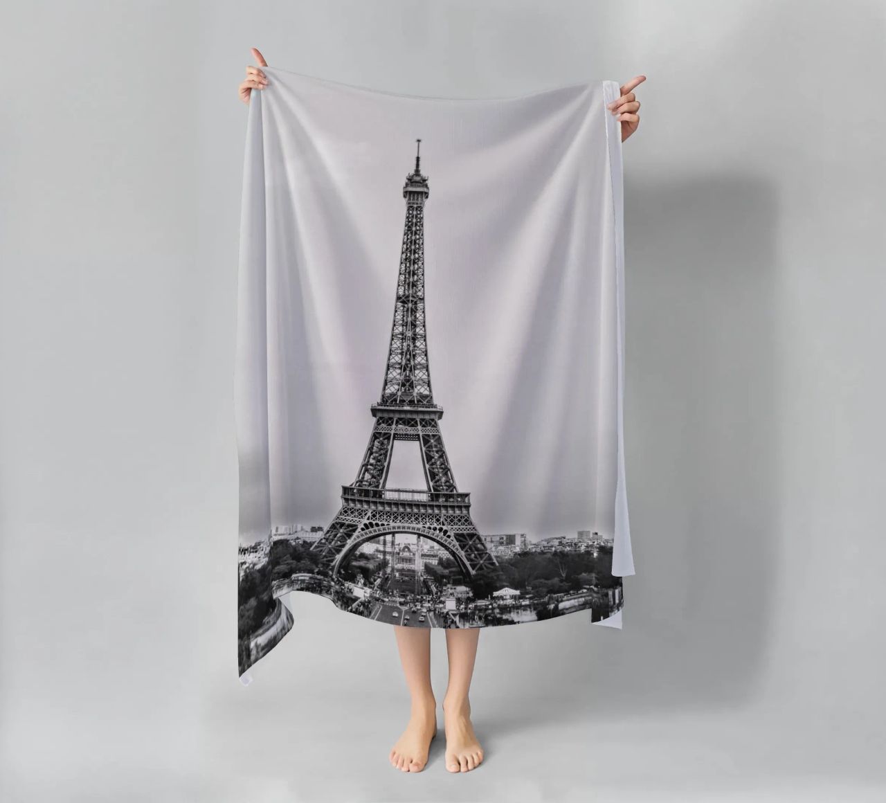 The Eiffel Tower: Still Standing, Still Stunning telo mare da zenitt