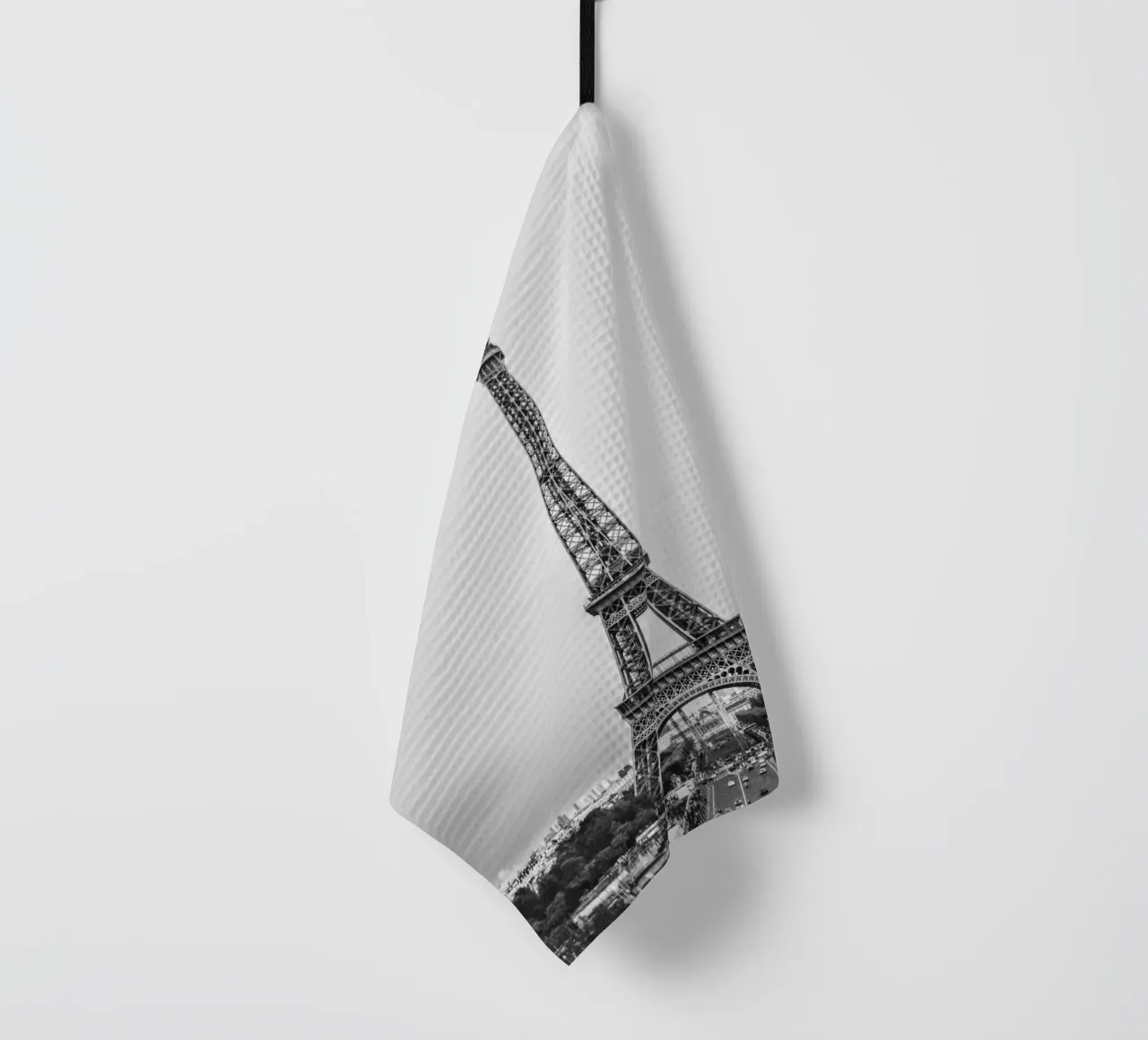 The Eiffel Tower: Still Standing, Still Stunning canovaccio da cucina da zenitt