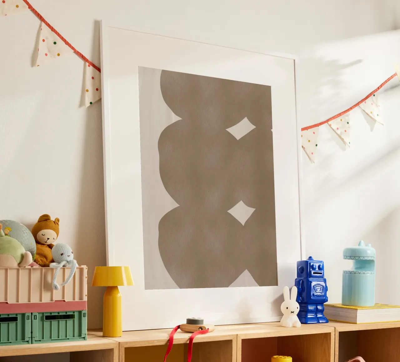 Marrone tenue minimalista poster con telaio in alluminio da Little Dean