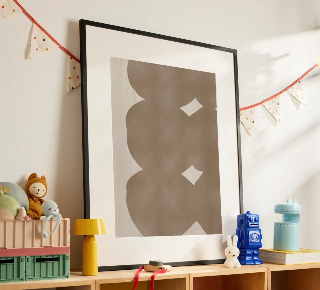 Marrone tenue minimalista poster con telaio in alluminio da Little Dean