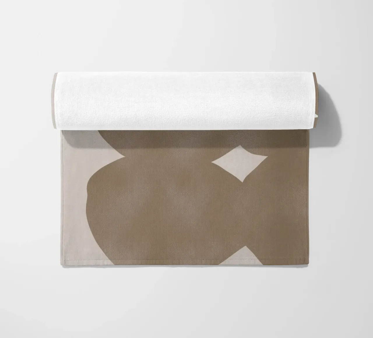 Marrone tenue minimalista telo mare da Little Dean
