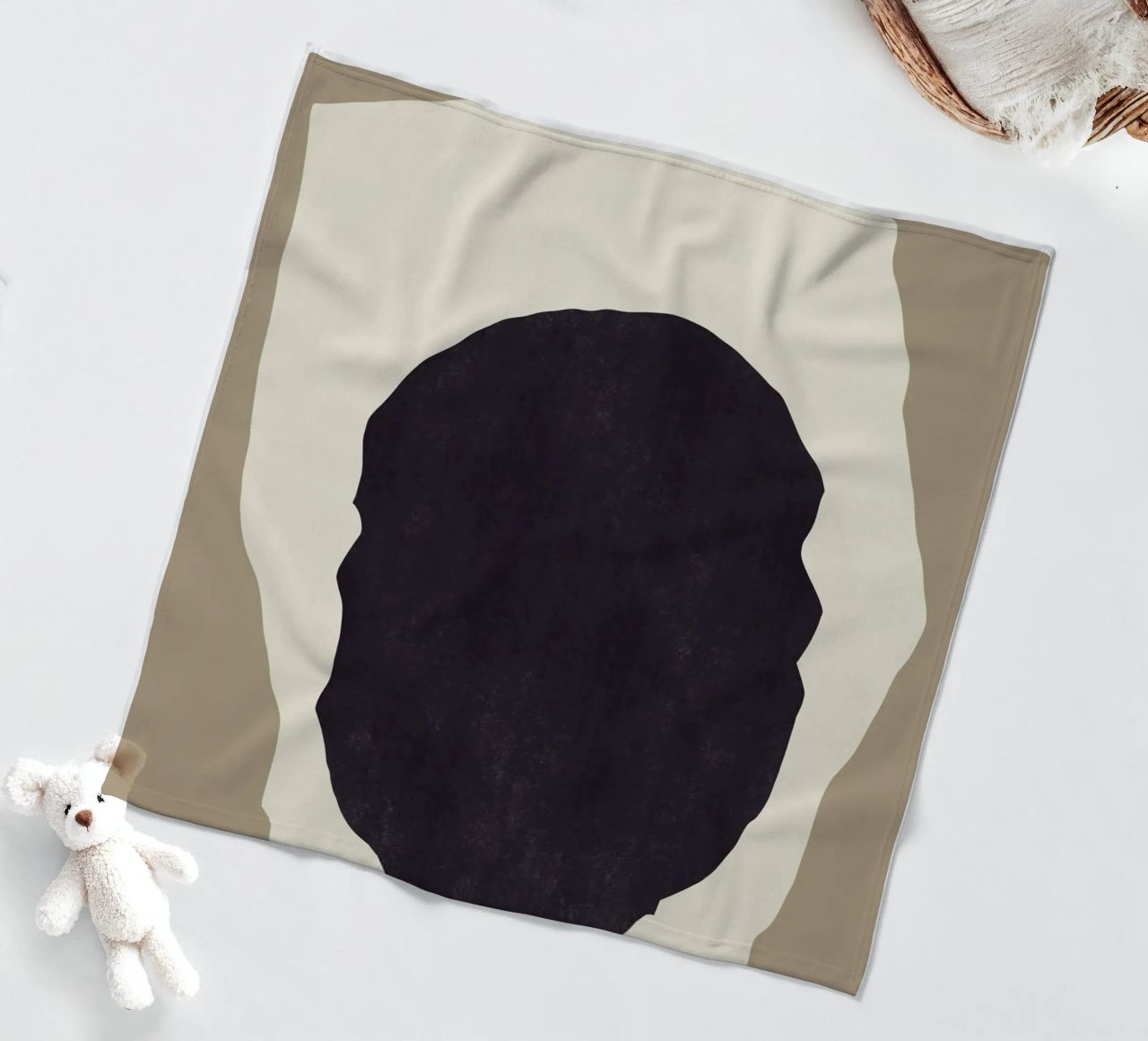 Semplicità nera coperta in pile da Little Dean