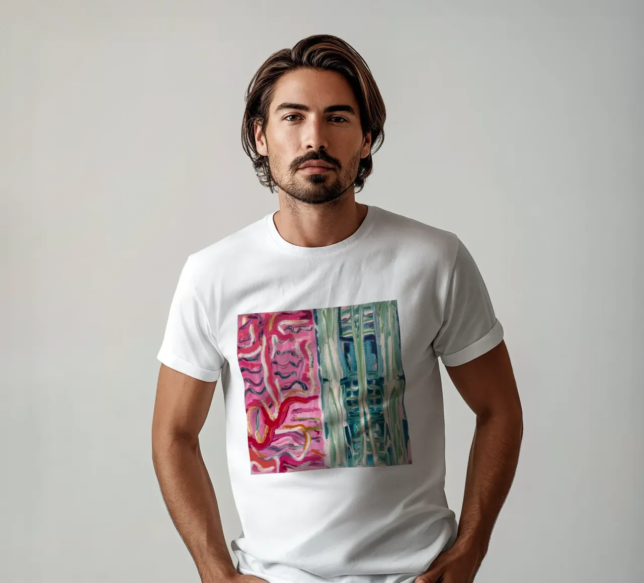 Abbraccio di vite cremisi t-shirt da Sublime Layers