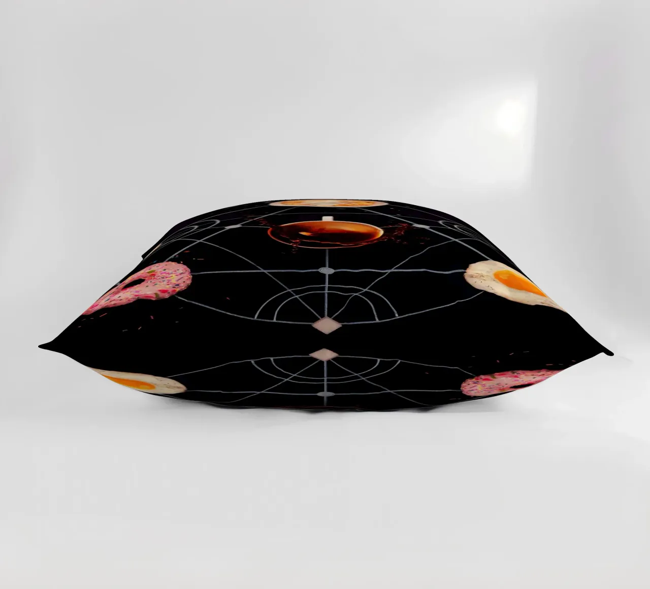 ciambella cuscino da Luke Yaeger