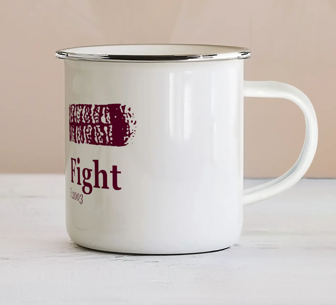 Titolo Combattimento Piuma tazza in smalto da lindacleveland