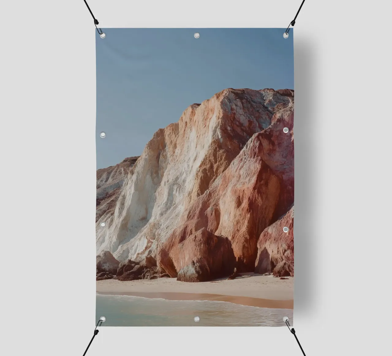 Paesaggio di spiaggia con scogliere costiere telo in pvc da Indigo Tides Art