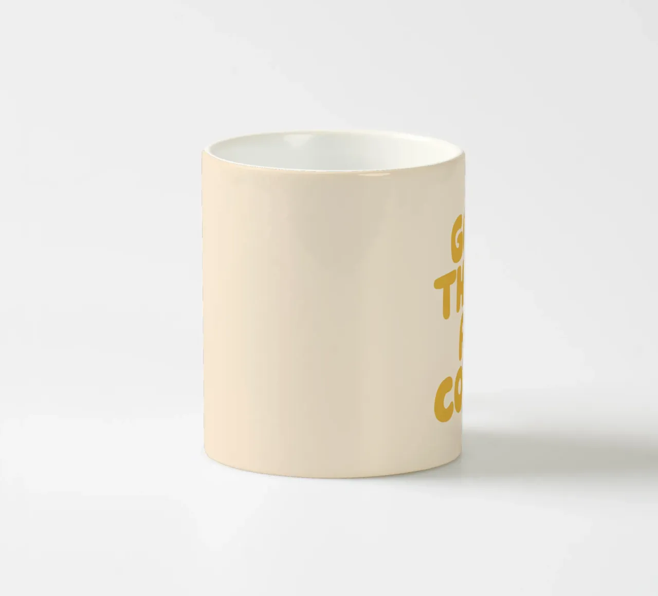 Le cose belle stanno arrivando tazza in ceramica da THE MOTIVATED TYPE