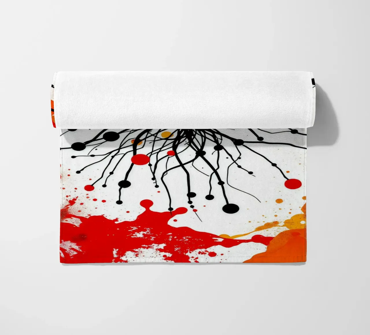 Arte astratta con linee nere e spruzzi colorati telo mare da DesignDoodle