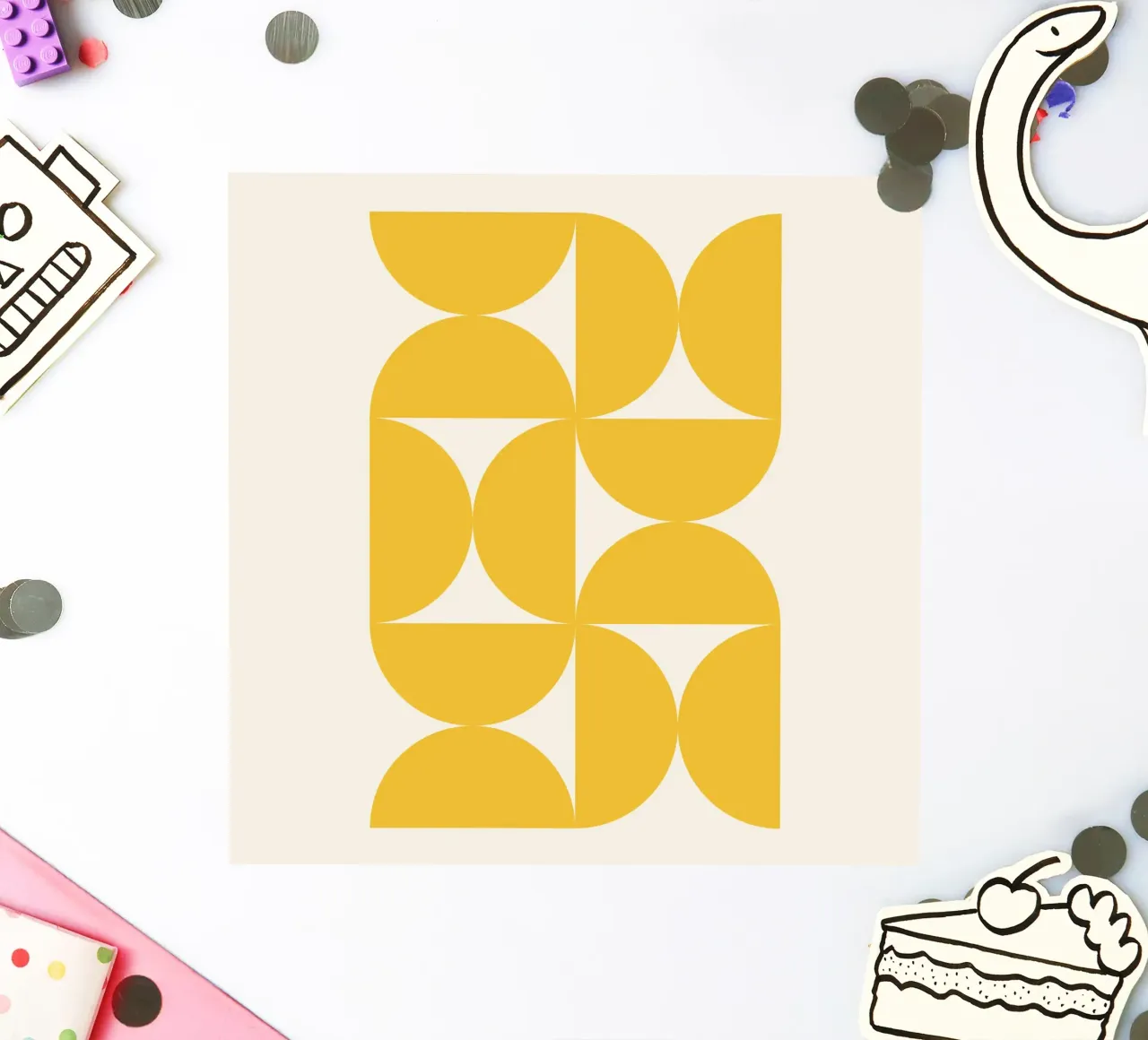 Motif Bauhaus jaune en demi-cercles autocollant de Paigaam Studio