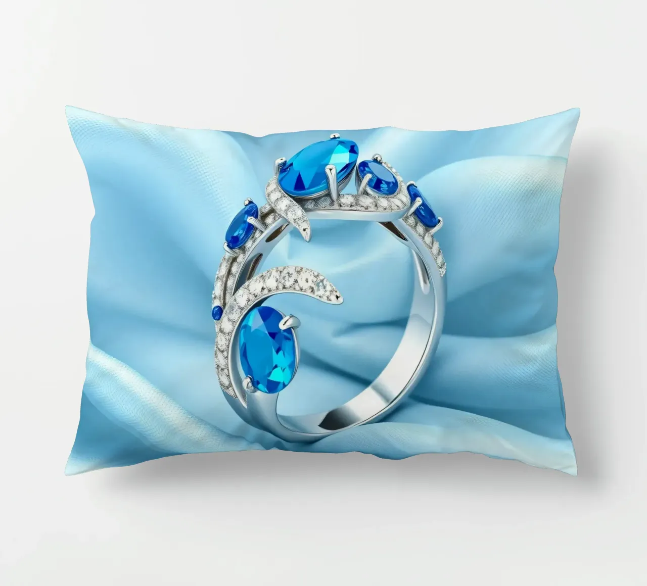 Elegante anello con gemma blu esposto in morbido tessuto di seta blu cuscino da DesignDoodle