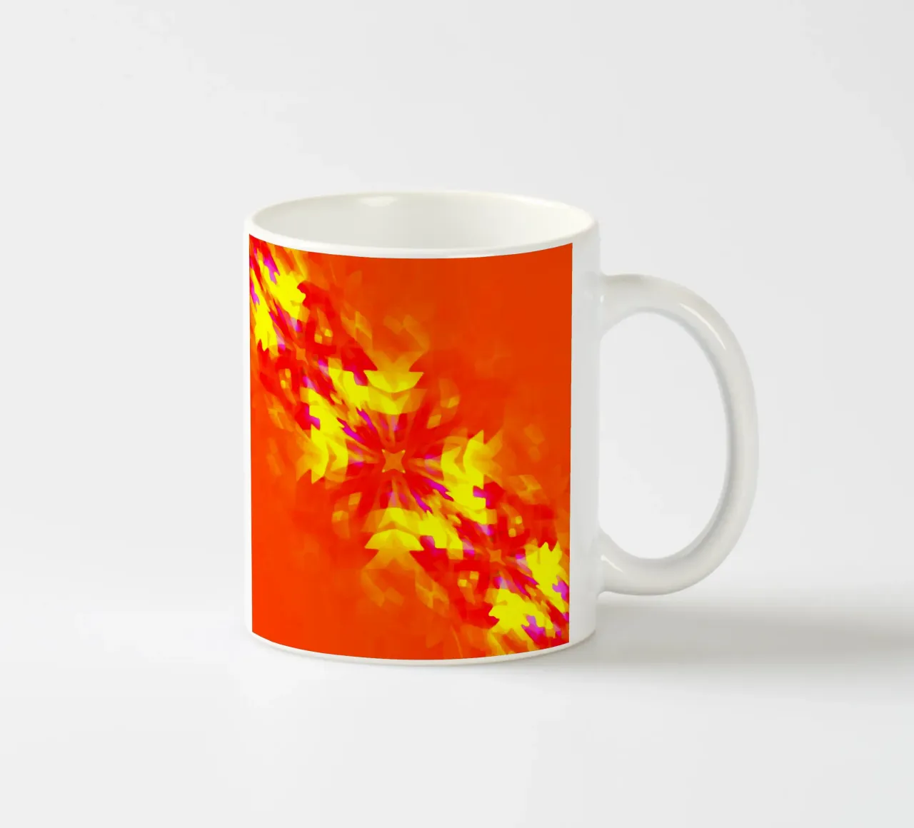 Illusione di quadrati rossi incandescenti, deformati + roteati in diagonale tazza in ceramica da Gürsel Yesil Digital Art