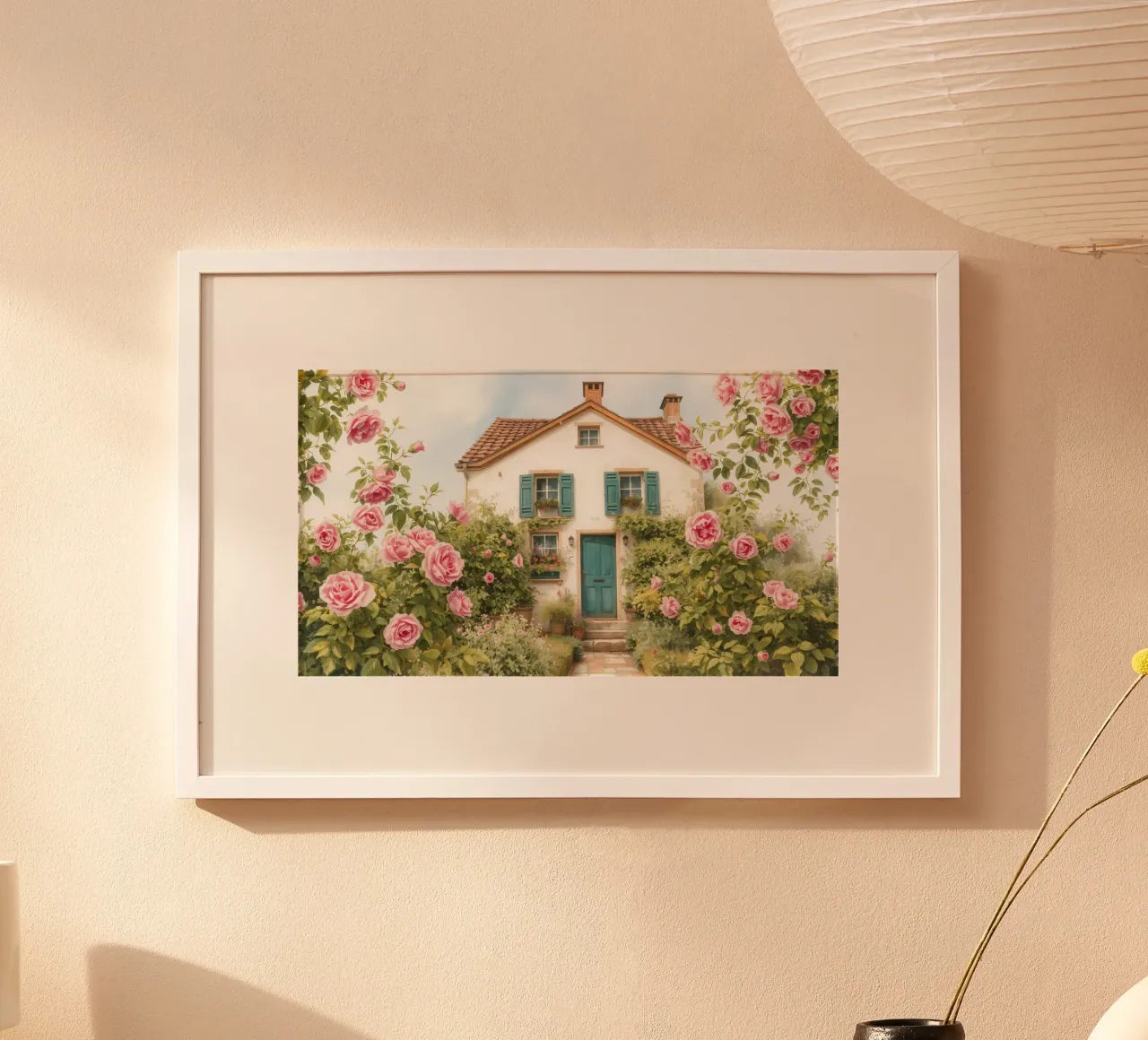 Incantevole cottage circondato da rose in fiore e verde lussureggiante poster con telaio in plastica da DesignDoodle