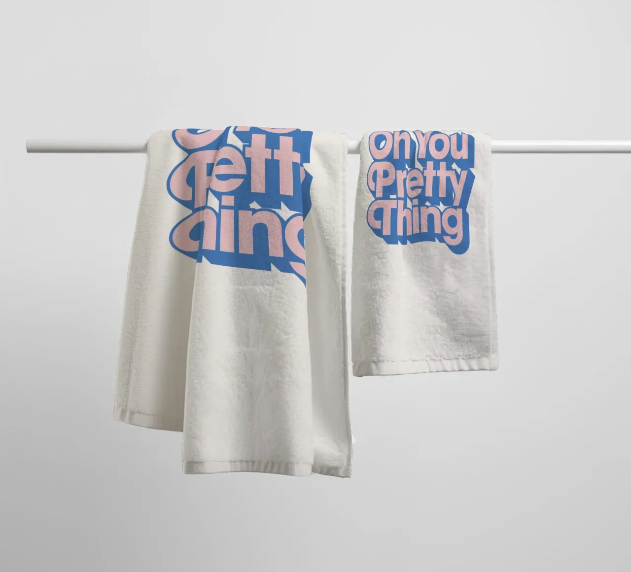 Oh You Pretty Thing Tipografia Design asciugamano da bagno da THE MOTIVATED TYPE