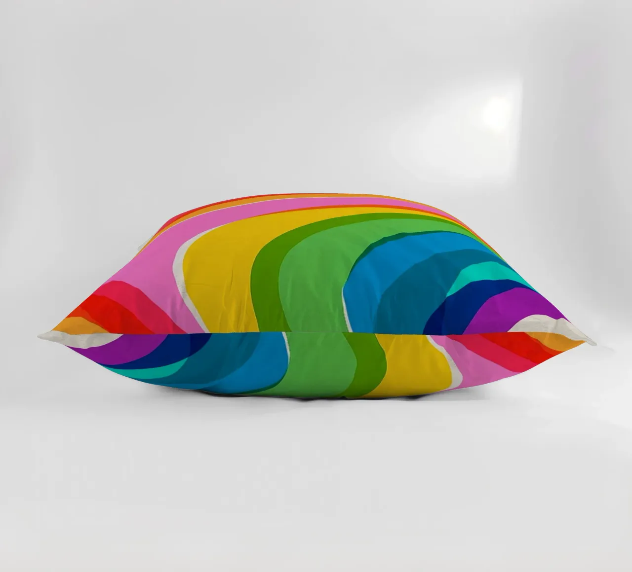 Ogni sfumatura d'amore: Un viaggio dell'orgoglio con i colori dell'arcobaleno cuscino da Dominique Vari
