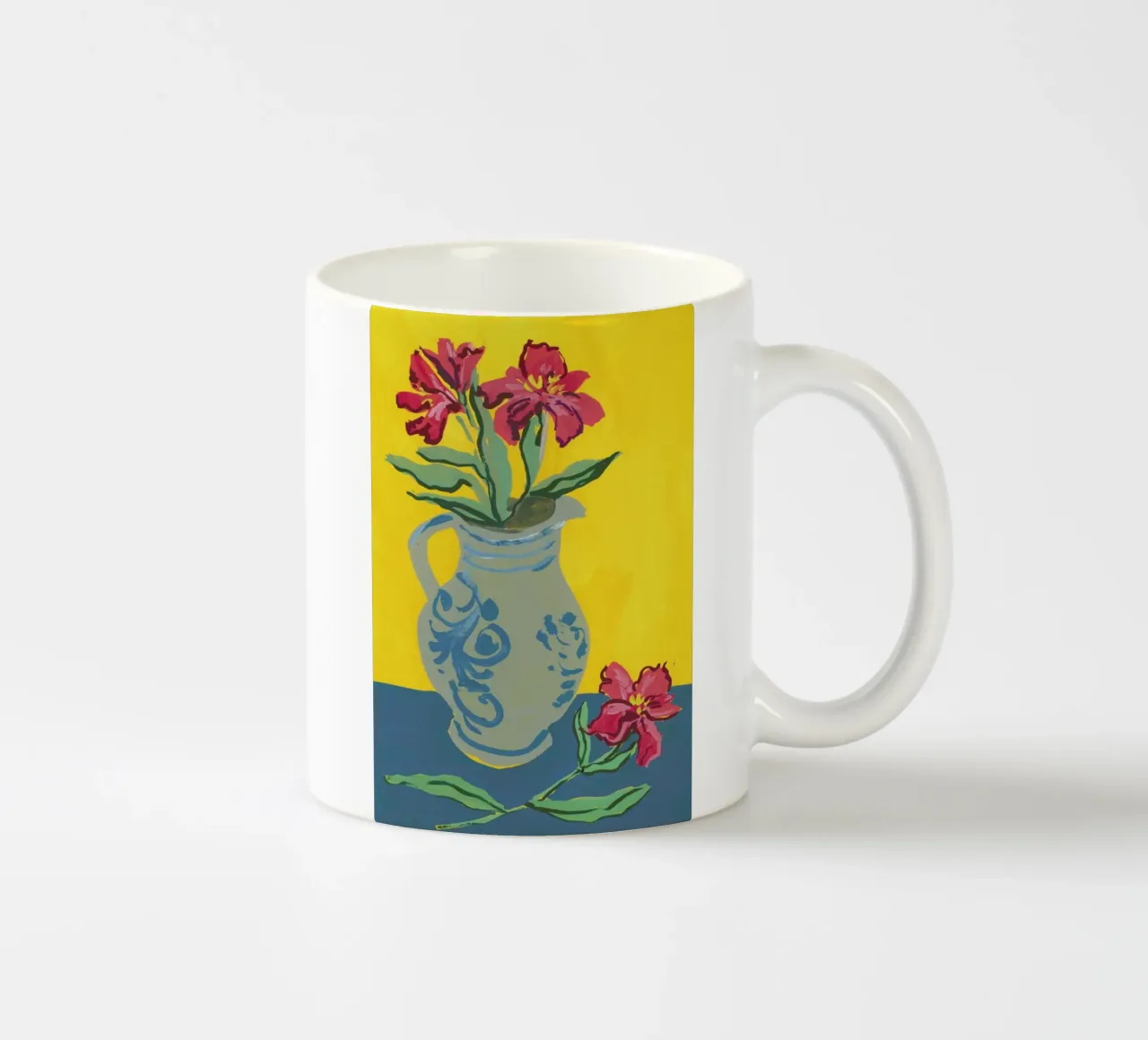 Flowers In A Jug tazza in ceramica da Sonia Brittain