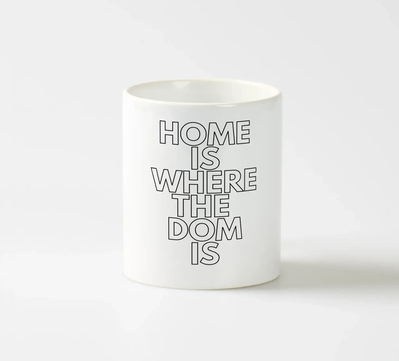 Home is where the Dom ist tazza in ceramica da typostudio