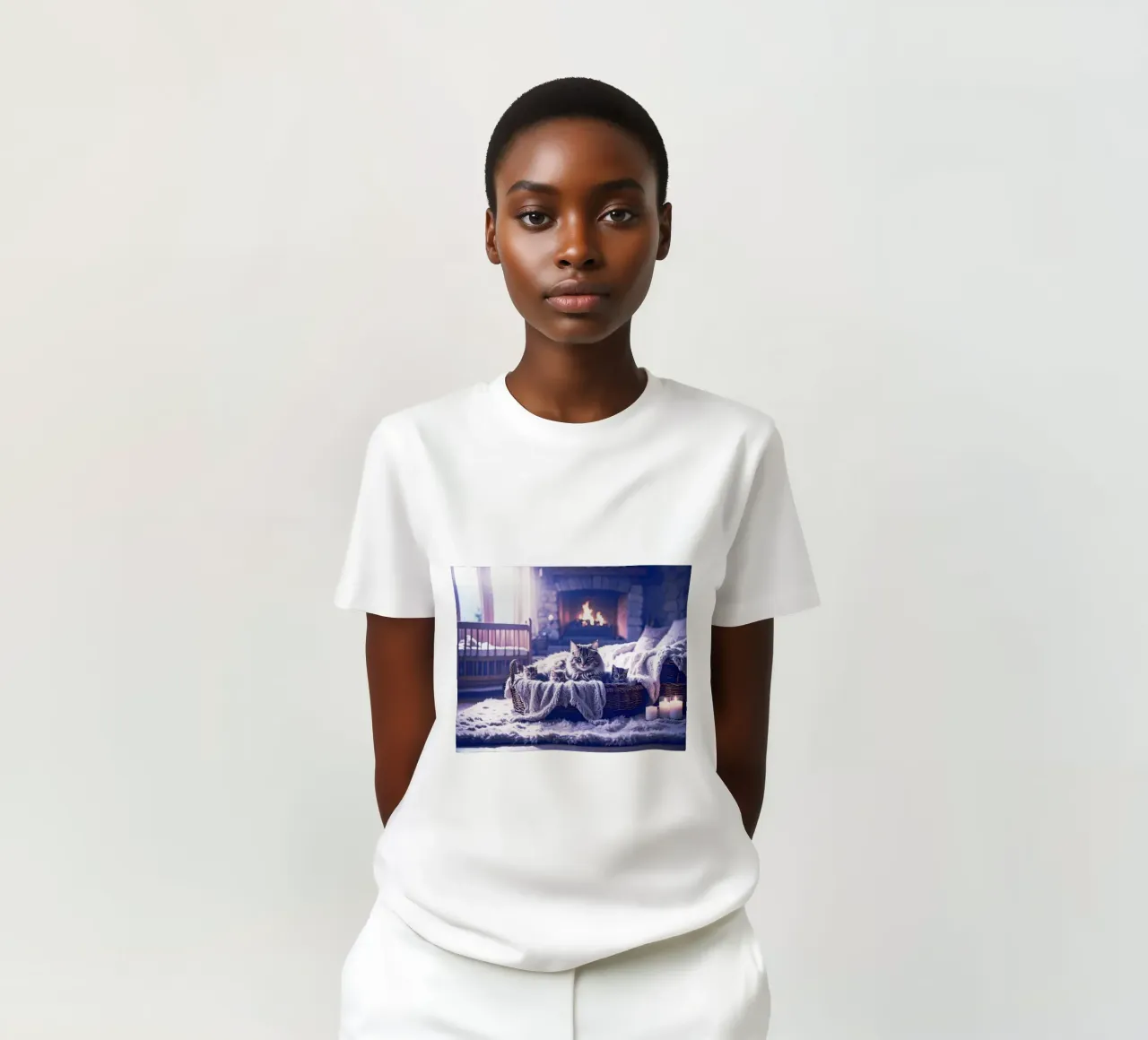 CHATTE ET TROIS CHATONS. Mauve T-Shirt von Thierry vobmann photography