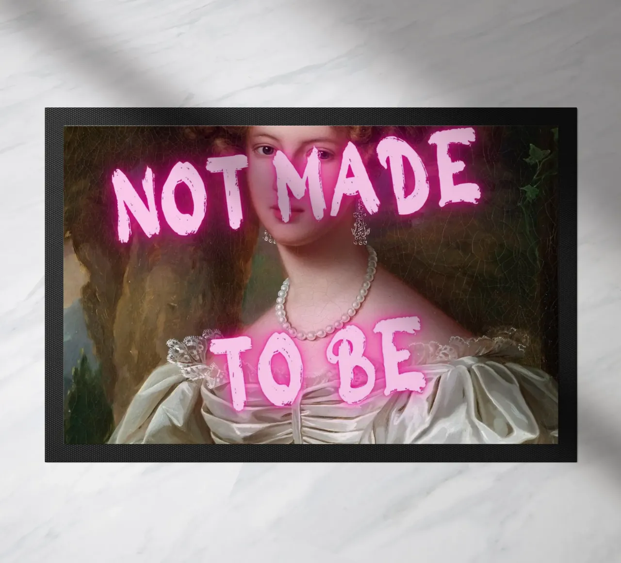"Not Subtle" - Pop Art, Remix classico, Empowerment, Pin al neon zerbino da NorwesClub