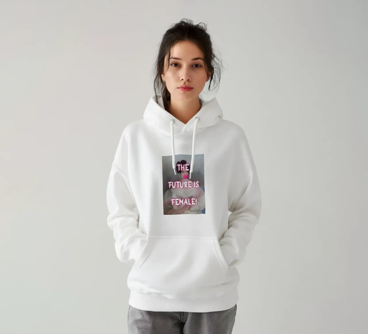 "Il futuro è femmina!" - Pop Art, Remix classico, femminista, audace felpa con cappuccio da NorwesClub