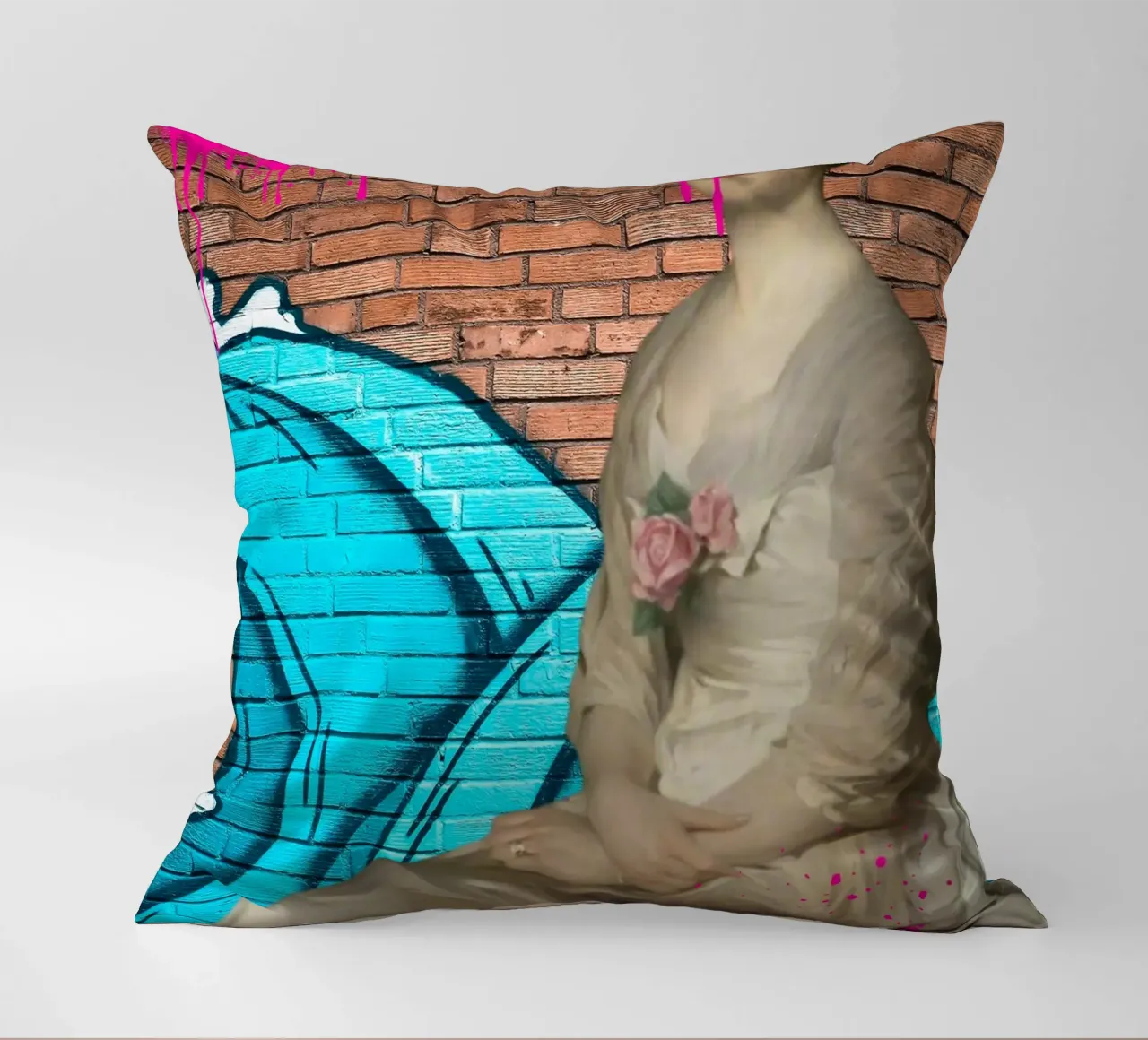 "Modern Muse" - Arte di strada, remix classico, vibrante, tagliente cuscino da NorwesClub