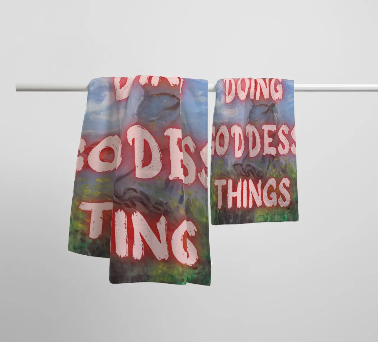 "Goddess Things" - Remezcla Impresionista, Empoderamiento, Pink Ae toalla de baño de NorwesClub